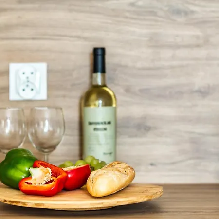 Trimare Piamola, Z Basenem I Bilardem, Bezplatne Solarium *