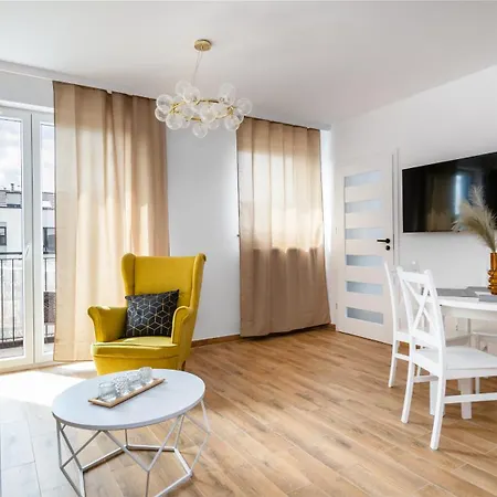 Trimare Piamola شقة