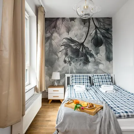 Trimare Piamola アパート シュトゥトボ